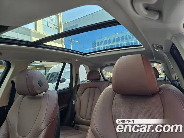 BMW X5 2022 — ფოტო 16/20
