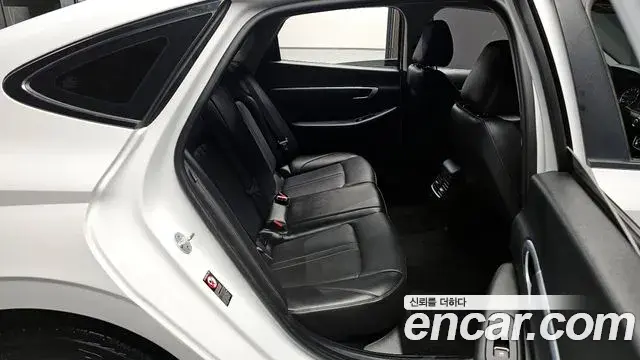Hyundai Sonata Hybrid 2019 — ფოტო 12/20