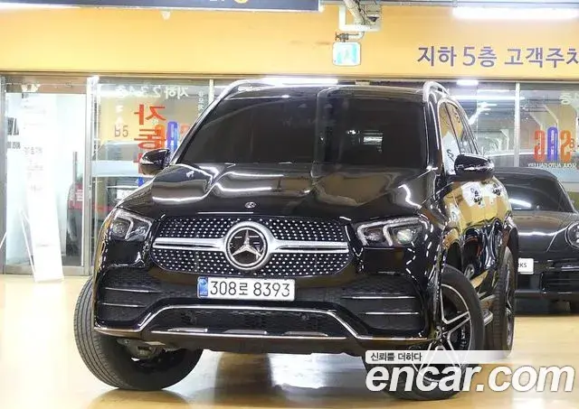 Mercedes-Benz GLE-Class 2020 — Şəkil 19/20