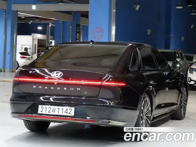 Hyundai Grandeur Hybrid 2023 — Şəkil 9/20