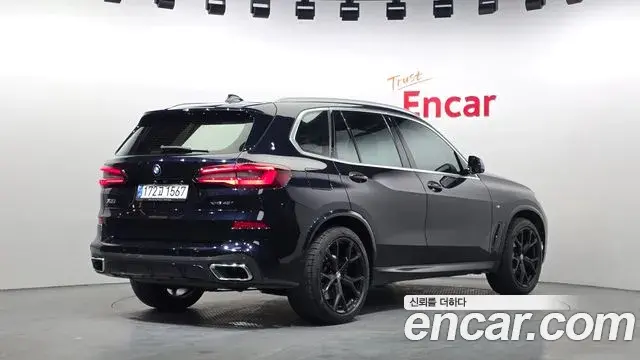 BMW X5 2021 — Photo 18/20