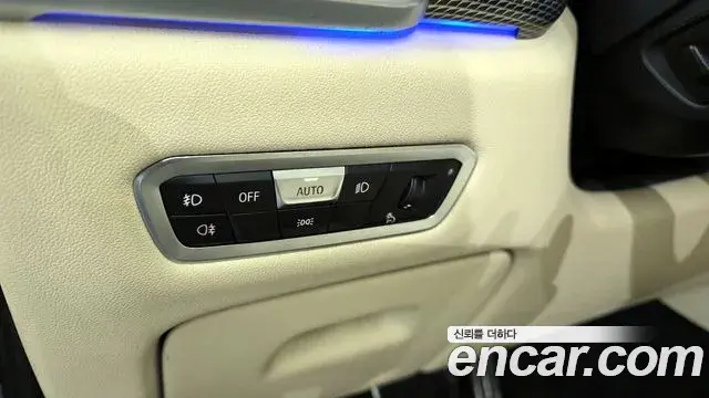 BMW X5 2021 — Photo 8/20
