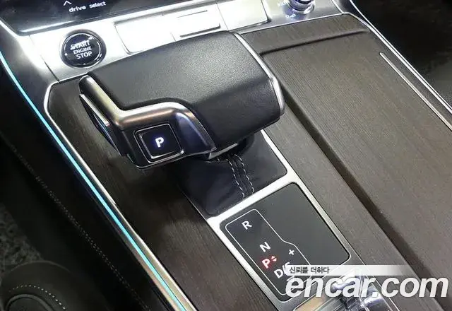 Audi A7 2022 — ფოტო 10/20