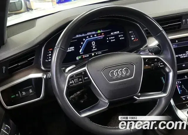 Audi A7 2022 — ფოტო 7/20