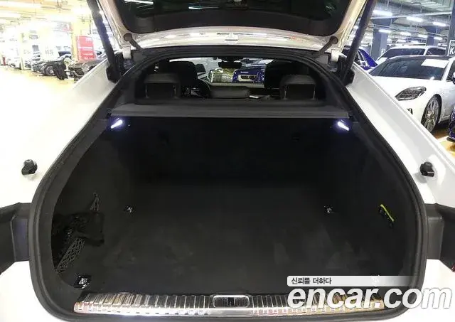 Audi A7 2022 — ფოტო 5/20