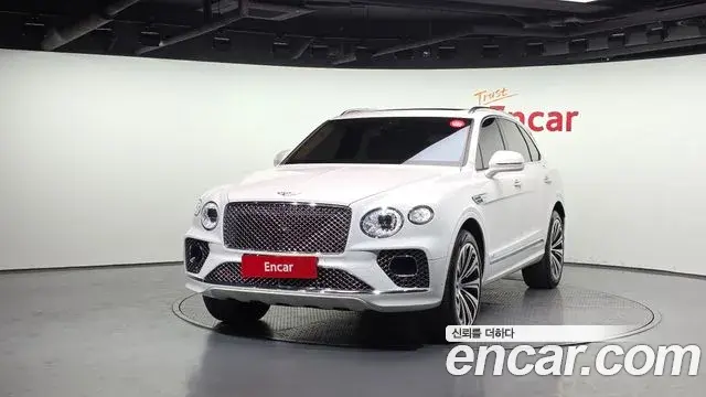 Bentley Bentayga 2022 — Şəkil 17/20