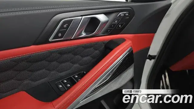 BMW X6M 2022 — Photo 8/20