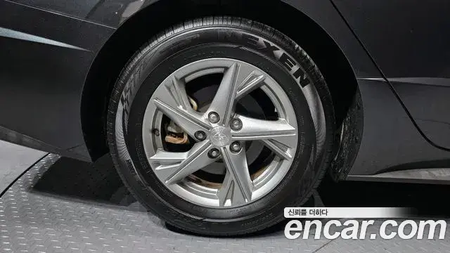 Hyundai Sonata Hybrid 2020 — Photo 18/20