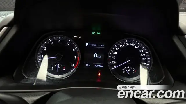 Hyundai Sonata Hybrid 2020 — Photo 12/20