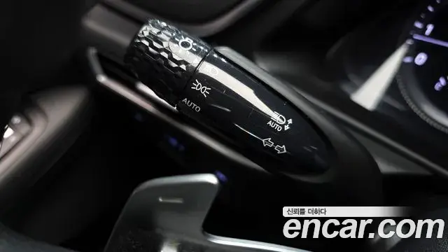 Hyundai Sonata Hybrid 2020 — Photo 14/20