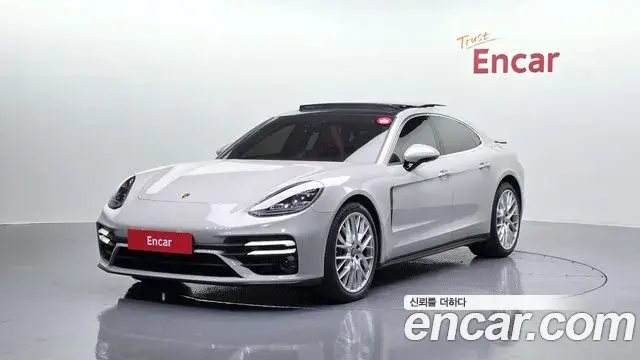 Porsche Panamera 2022 — Photo 16/20