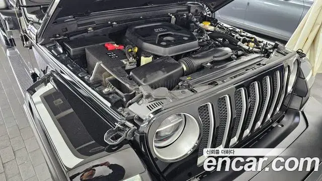 Jeep Wrangler 2022 — Photo 19/20