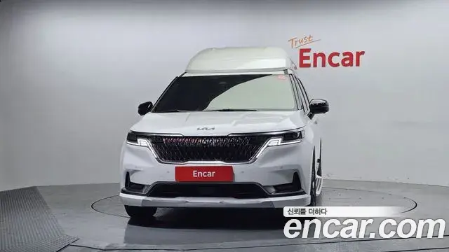 Kia Carnival 2021 — ფოტო 19/20