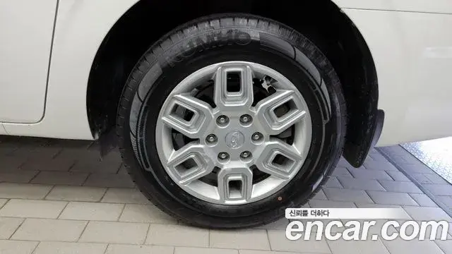 Hyundai Staria 2022 — Фото 5/20