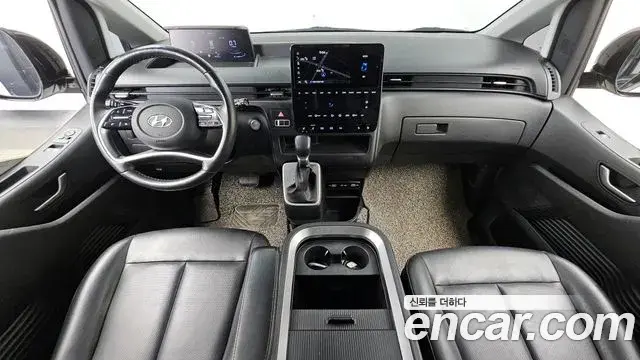 Hyundai Staria 2022 — Фото 7/20