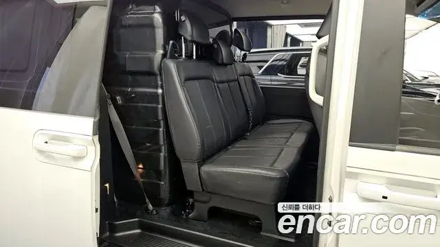 Hyundai Staria 2022 — Фото 12/20