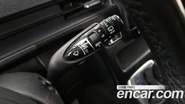 Hyundai Staria 2022 — Фото 19/20