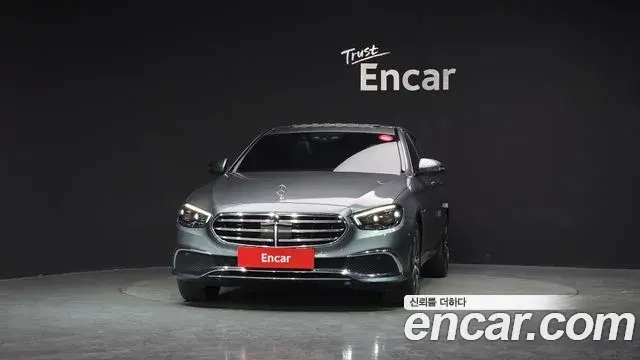 Mercedes-Benz E-Class 2021 — Photo 2/20