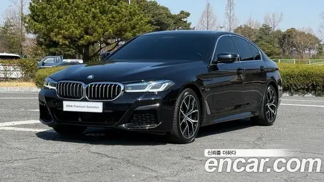 BMW 5 Series 2022 — Photo 2/20