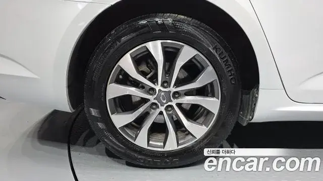 Renault Samsung SM6 2024 — ფოტო 15/20