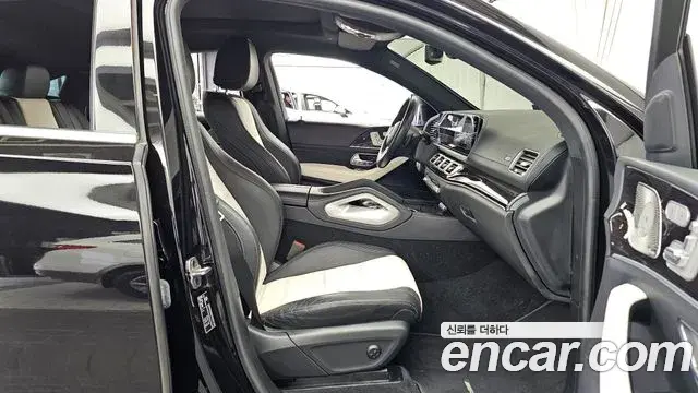 Mercedes-Benz GLE-Class 2023 — Photo 16/20