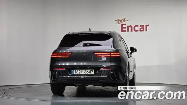 Genesis GV70 2021 — ფოტო 9/20