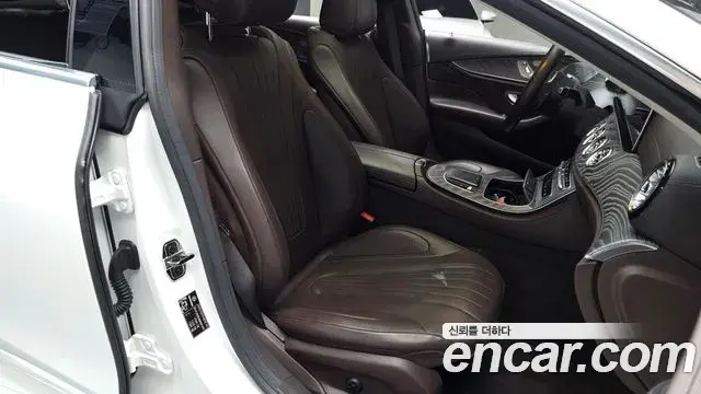 Mercedes-Benz CLS-Class 2020 — Şəkil 7/21