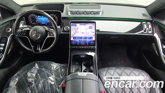 Mercedes-Benz S-Class 2022 — Photo 13/20