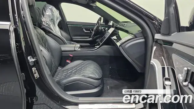 Mercedes-Benz S-Class 2022 — Photo 8/20