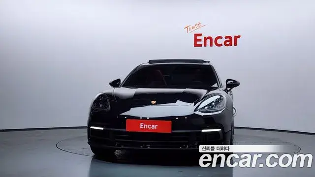 Porsche Panamera 2019 — Фото 3/20
