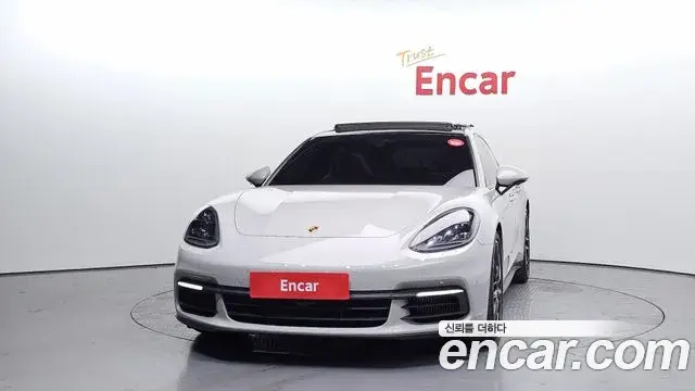 Porsche Panamera 2020 — Photo 17/20