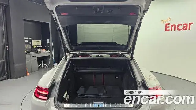 Porsche Panamera 2020 — Photo 11/20