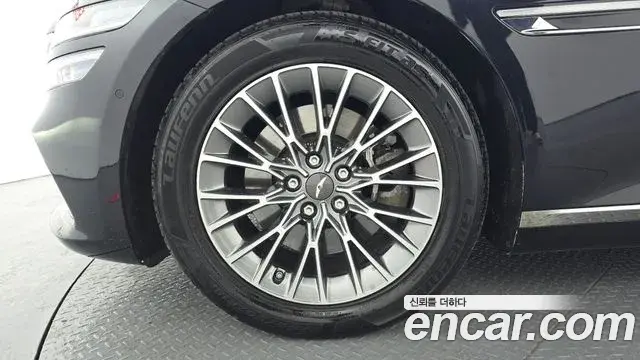 Genesis G80 2021 — ფოტო 8/20