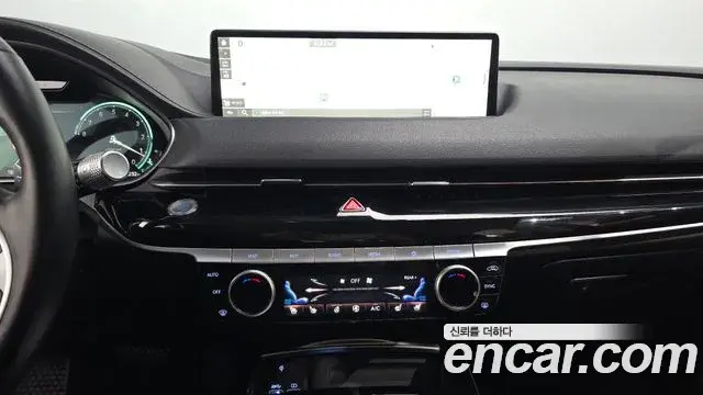 Genesis G80 2021 — ფოტო 13/20
