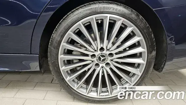 Mercedes-Benz C-Class 2022 — Şəkil 10/20