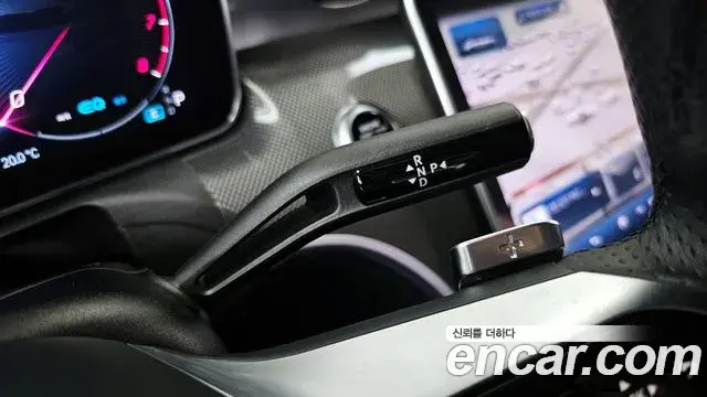 Mercedes-Benz C-Class 2022 — Şəkil 19/20