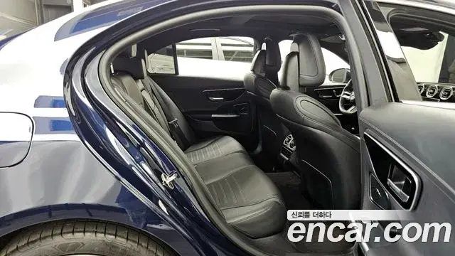 Mercedes-Benz C-Class 2022 — Şəkil 18/20