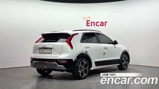 Kia Niro 2025 — ფოტო 6/20