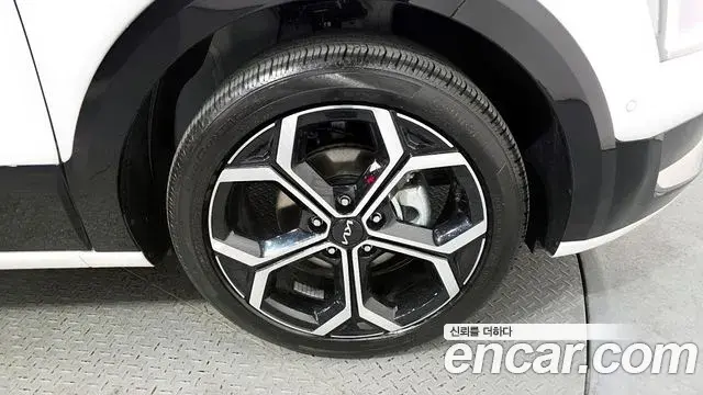 Kia Niro 2025 — ფოტო 10/20