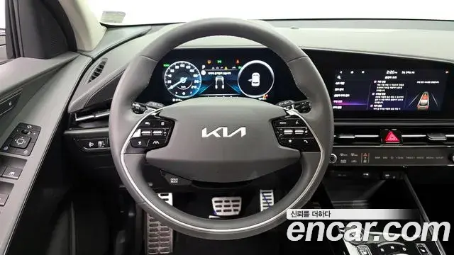 Kia Niro 2025 — ფოტო 17/20