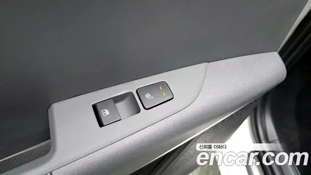 Kia Niro 2025 — ფოტო 19/20