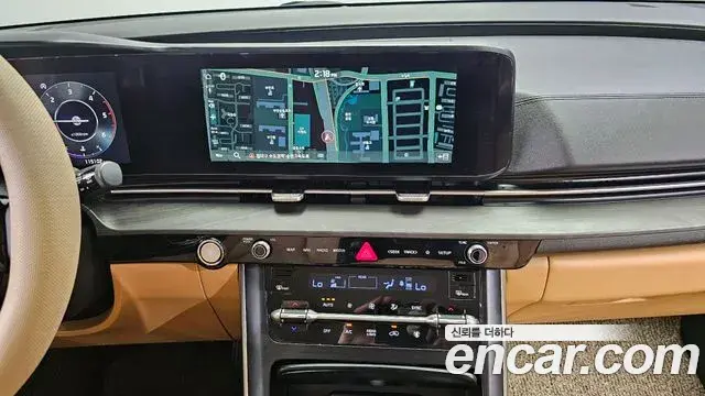 Kia Carnival 2021 — Photo 5/20