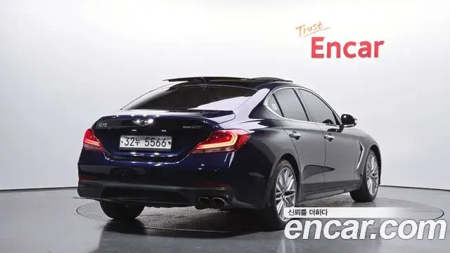 Genesis G70 2019 — Photo 8/20