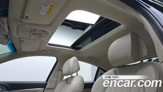 Genesis G70 2019 — Photo 13/20