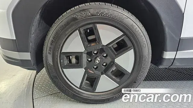 Hyundai Santa Fe 2024 — ფოტო 6/20