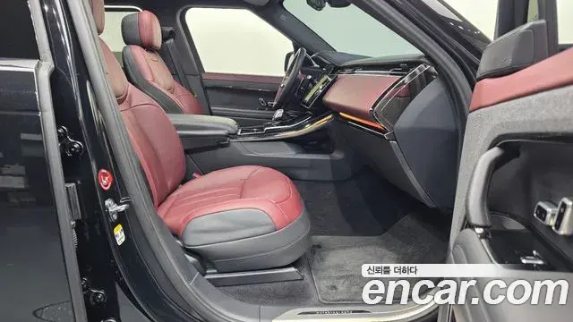 Land Rover Range Rover Sport 2025 — ფოტო 11/20