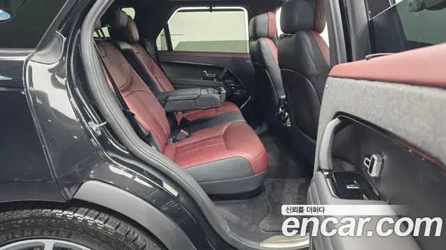 Land Rover Range Rover Sport 2025 — ფოტო 10/20