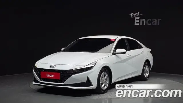 Hyundai The New Avante Hybrid 2021 — Photo 16/20
