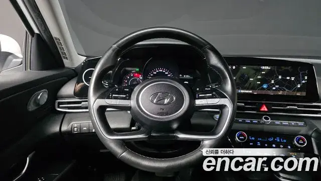 Hyundai The New Avante Hybrid 2021 — Photo 20/20