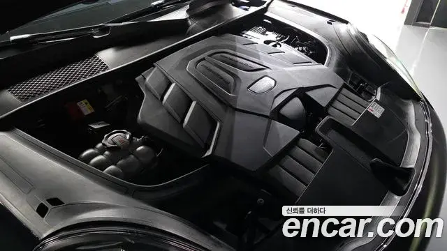 Porsche Cayenne 2020 — Şəkil 18/20
